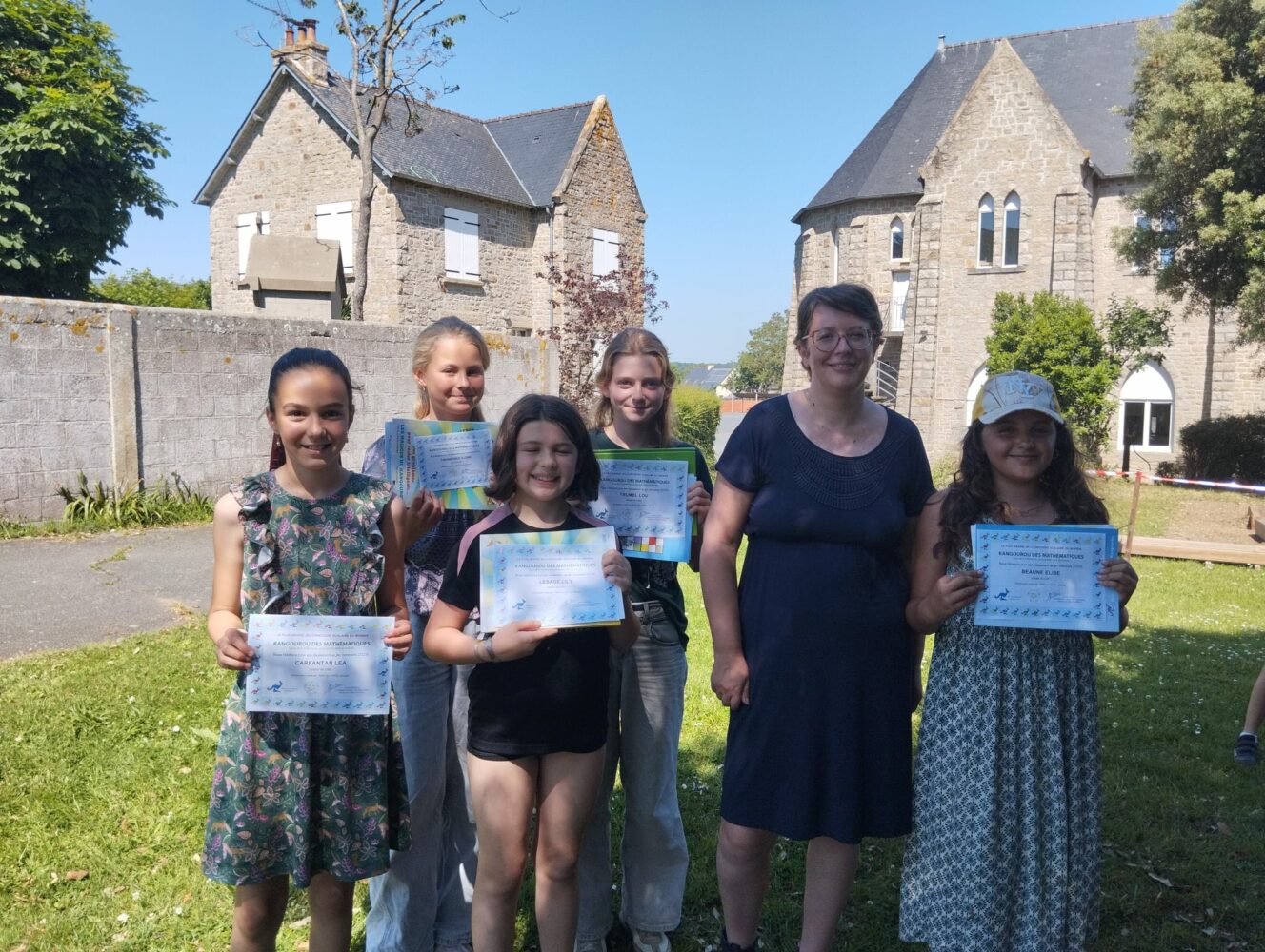 Les CM participent à un concours logico mathématiques